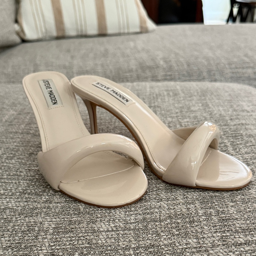 Steve Madden Women's Beige Heeled Mules